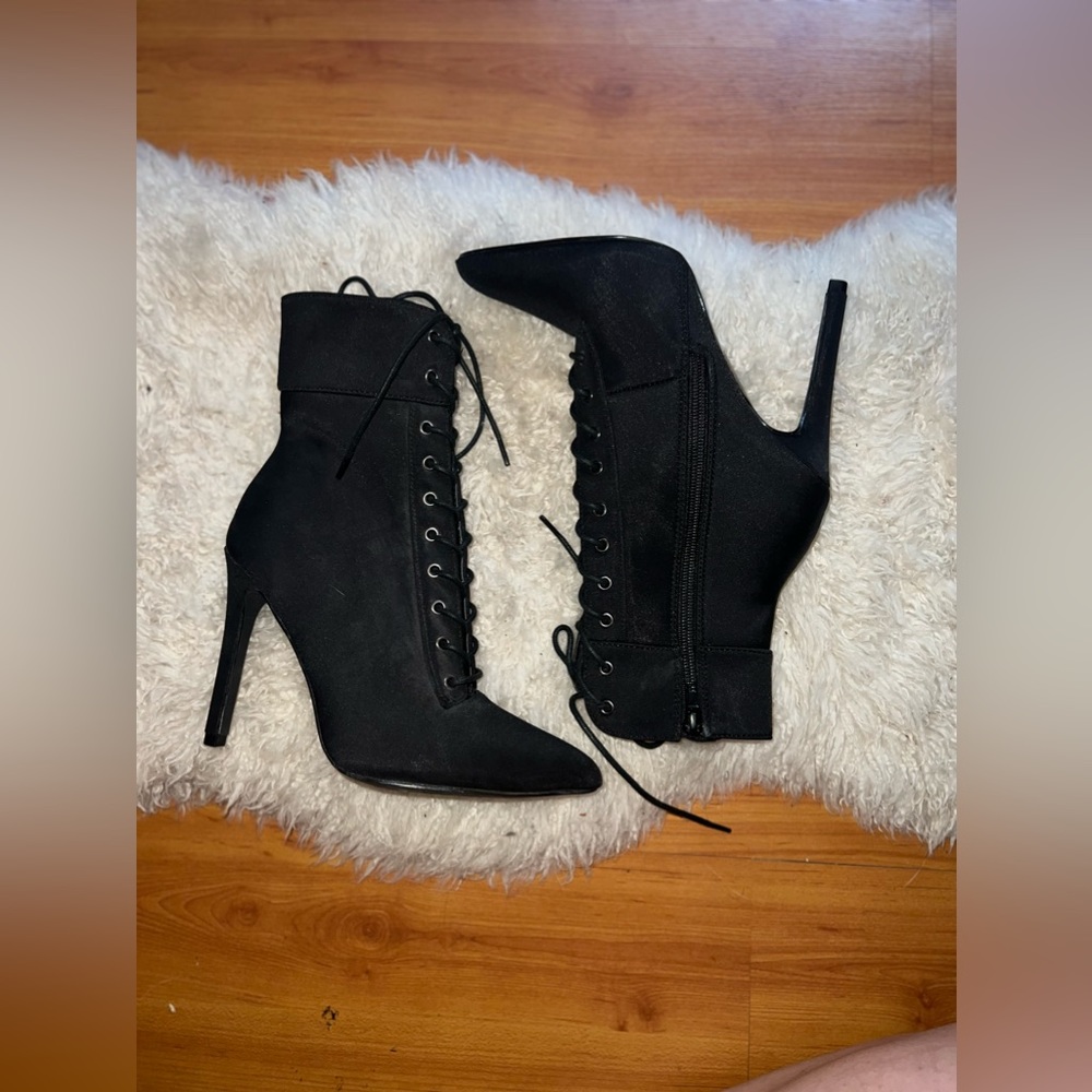 LACE UP ANKLE HIGH HEELS. NEVER WORN